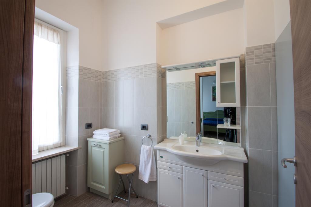 Palazzo Di Primavera Guest House Caprino Veronese Room photo